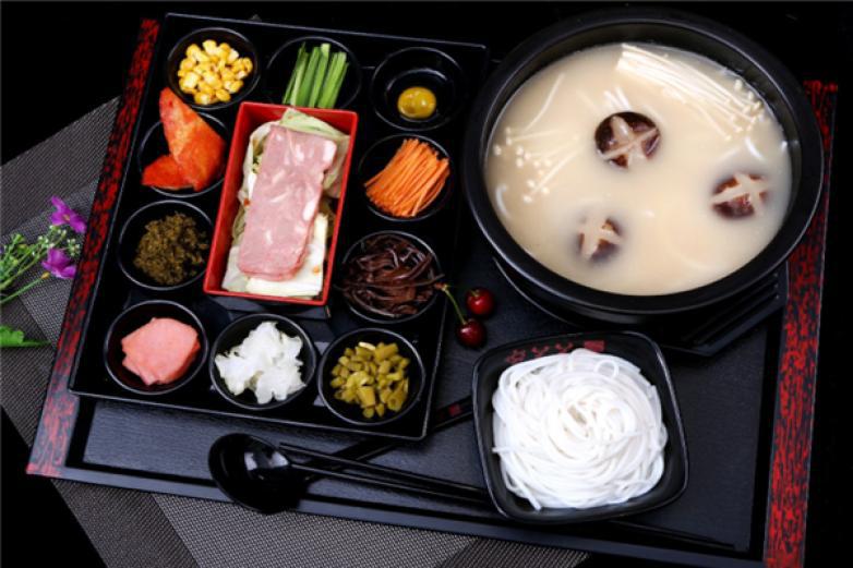 悦丫丫过桥米线